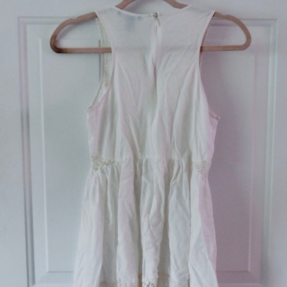 Forever 21 White Lace Tunic: - Picture 2 of 3